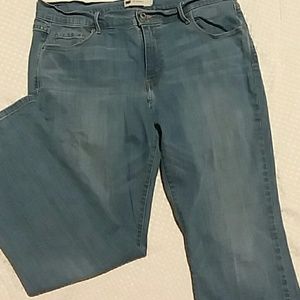 Misses Levi's jeans.